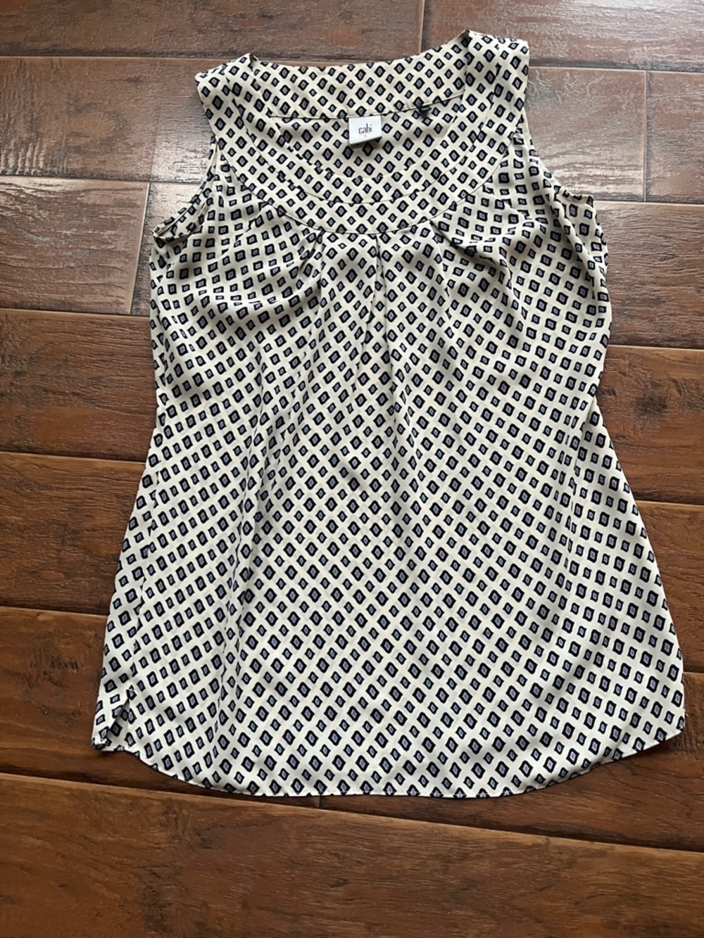 CAbi Cream and Navy Diamond-Print Sleeveless Top